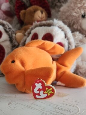 Ty Beanie Baby Goldie Orange Bunny Plush with Heart Tag